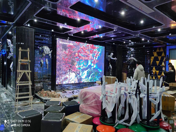 东洲室内P2.5全彩显示屏